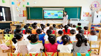 房县青峰镇中心幼儿园：“幼”见新篇 成长启航