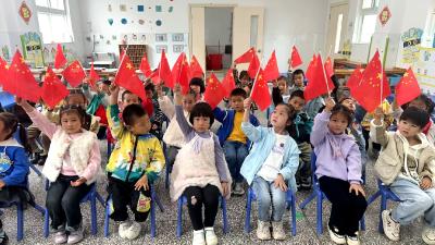 门古寺镇中心幼儿园：童心向祖国 欢庆国庆节