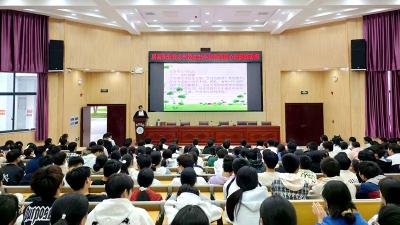 房县职业技术学校：青春护航 健康成长