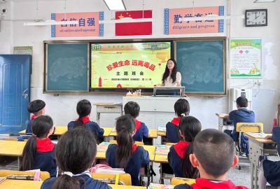 房县东城小学：禁毒宣传进校园 共筑青春防火墙