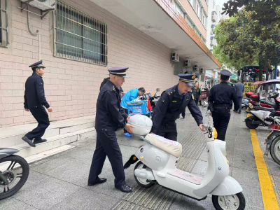 县城市管理执法局：开展“国庆”节前综合整治行动