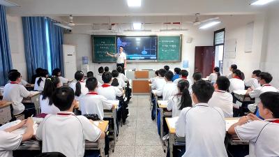 【优秀教师风采】宋士江：山乡植初心  匠心润桃李