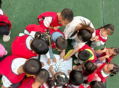 中坝乡中心幼儿园：大手牵小手共筑爱的家园