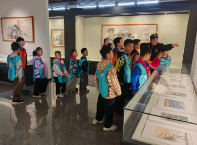 白土村童伴之家：开展“次元破壁·童心无界”艺术体验活动