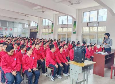 军店初中: 与压力共舞 为梦想护航