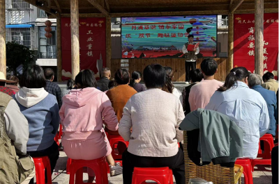 白鹤镇伏溪堰村：党建引领聚合力 易迁小区洋溢家国情怀