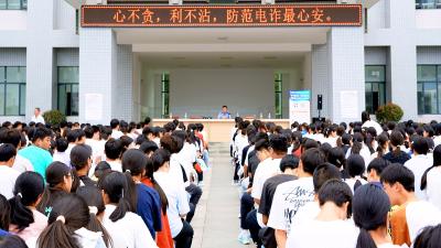 房县职业技术学校：筑牢校园安全防线​