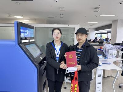 ​房县自然资源和规划局：解电信佳苑“办证难”  32户业主终圆“安居证”