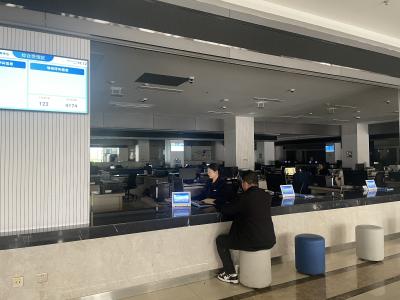 房县“午间”办照——灯关了，服务不关