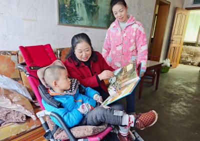 房县实验小学：以爱为引照亮特殊儿童教育之路