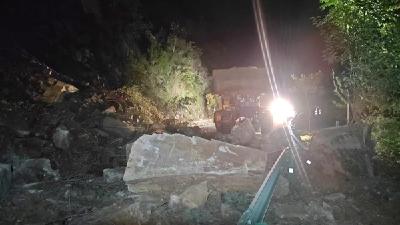 房县交通运输局：全力抢通S281十竹路生命线