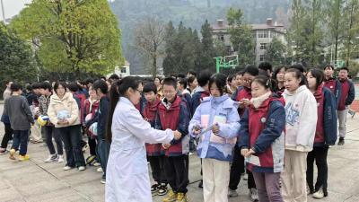 门古中学联合门古卫生院开展冬季传染病防控知识宣讲