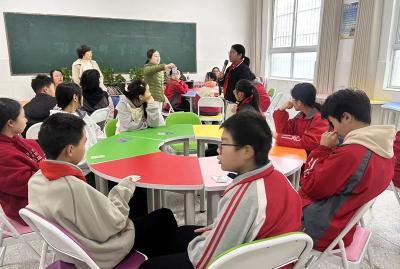 房县实验中学：点亮心灵之光 共筑成长暖阳