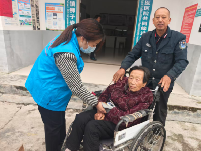 门古寺镇中心卫生院：开展“情暖重阳  健康同行”义诊活动