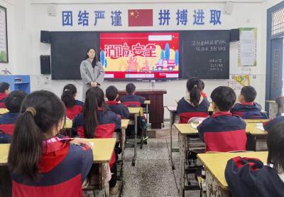 大木厂镇大木小学：消防进校园 护航促成长