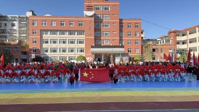 房县实验小学：运动凝协作 温情伴成长