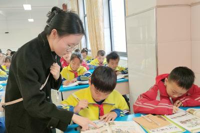 军店小学：“送教+视导”双轮驱动 为乡村教育提质赋能