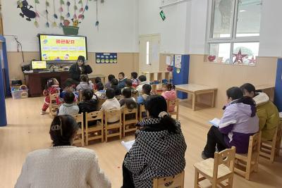 门古寺镇中心幼儿园：听评赋能 研思共进