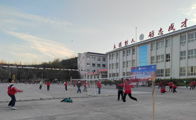 化龙学校：多彩课间活动 点亮校园时光