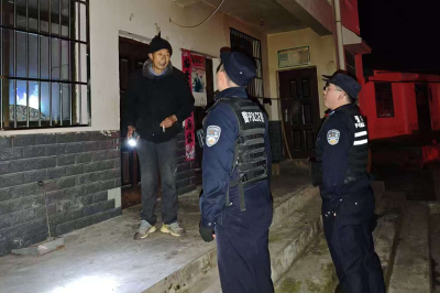 尹吉甫镇：夜间巡逻“不打烊” 筑牢安全防护墙