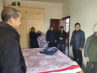 窑淮镇：监护拉练强责任 棉衣暖被护寒冬