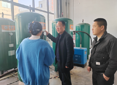 房县纺织产业园：专家入企“开方” 筑牢冬季安全防线