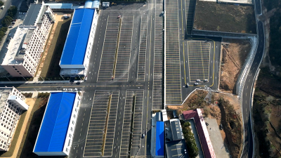 城关镇：盘活资源解愁盼 闲置地变停车场