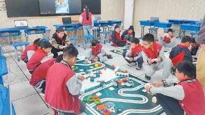 房县科学教育为山里娃插上创新之翼