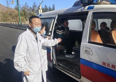 野人谷学校：校医联动筑防线 守护师生“舌尖安”