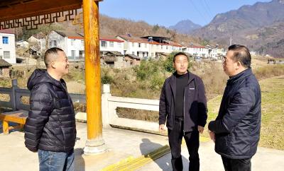 房县融媒体中心：“四百”实践暖民心 全会精神润乡土