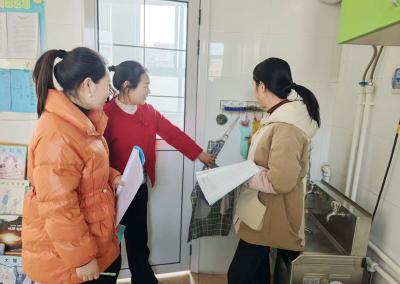 城关镇中心幼儿园：互帮互学砺精兵笃行实干转作风