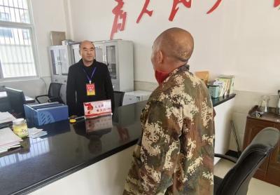 土城镇：“周一聚民意”架起为民服务“连心桥”