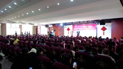 县中医院举办“诵读中医经典 传承岐黄文化”主题活动