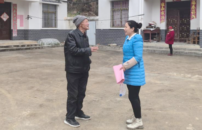 尹吉甫镇：医保征收进家门群众服务零距离