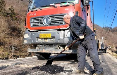 房县窑淮镇东沟村：4.9公里主干道升级通车