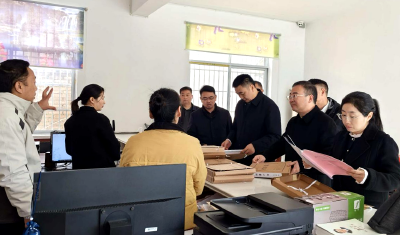 县财政局深入门古寺镇：督迎检、讲全会、听民声