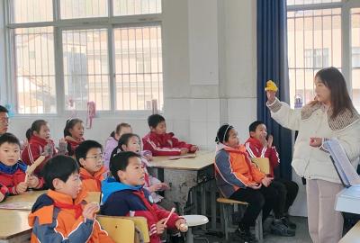 房县东城小学教联体：融合共建促均衡 送教下乡绽芳华