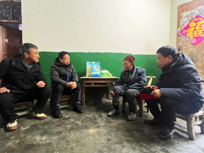 十堰市关爱退役军人协会来房走访慰问困难退役军人