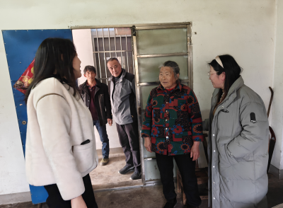 尹吉甫镇：寒冬送暖意 温情润民心