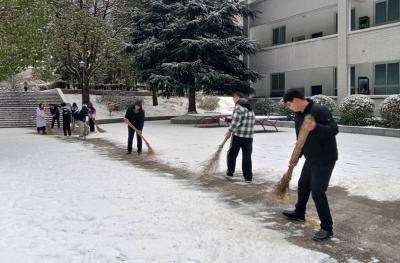 野人谷学校：雪润童心育美德 薪火相传暖谷间