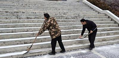 上龛学校：闻雪而动保安全