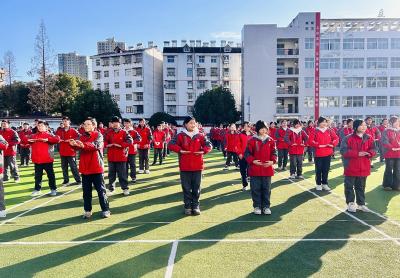 房县实验中学教联体：太极神韵润校园 传统文化绽芳华
