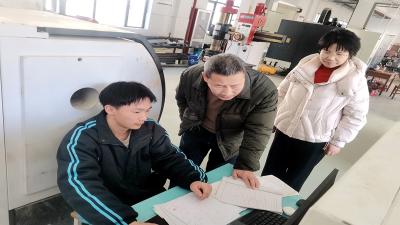 房县职业技术学校：赛场竞技展风采 匠心育人结硕果