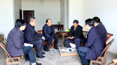 市政协主席蔡贤忠来我县开展春节走访慰问活动