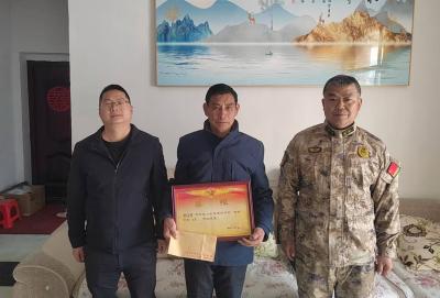 中坝乡：喜报送家门 荣光暖人心