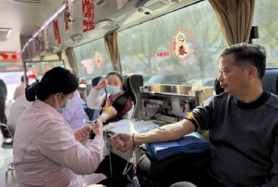 房县妇幼保健院：热血映初心 医者显担当