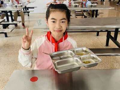 窑淮学校：爱惜粮食 反对浪费