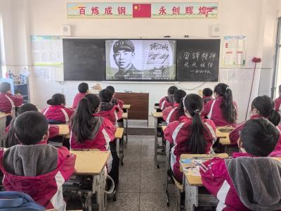 军店小学：春风启新程 雷锋精神伴成长