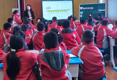 军店镇：名师送教赋能量 携手并共进成长