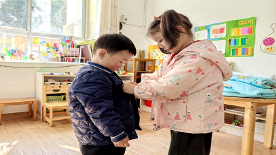 房县幼儿园：学雷锋树新风 润童心传美德